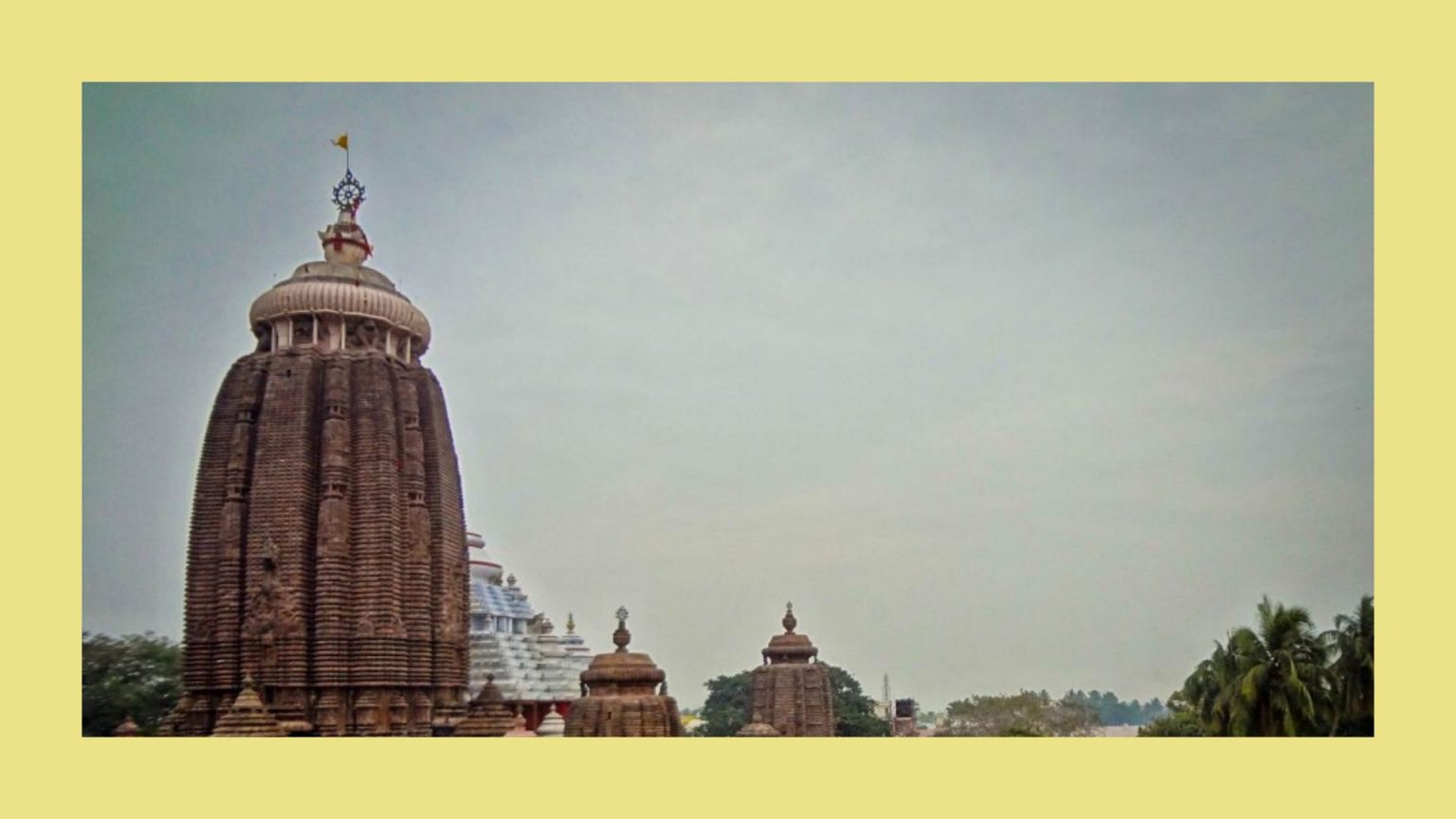 About Famous Jagannath Temple Puri,odisha Platform Heart Of City