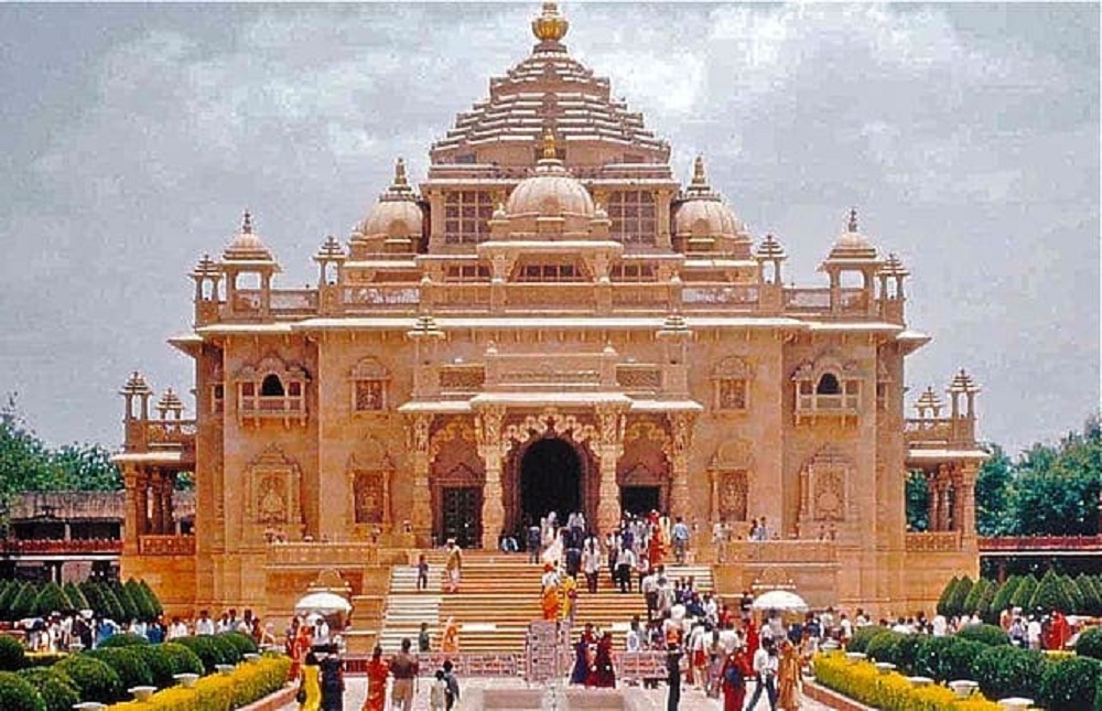 places near akshardham new jersey